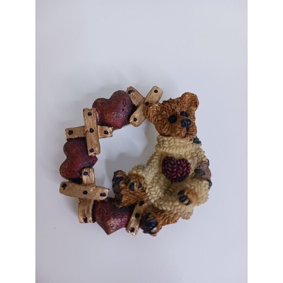 Boyds Bears Bearwear Vintage Pin Brooch Resin Valentines X's and Hearts 2" - Picture 1 of 5